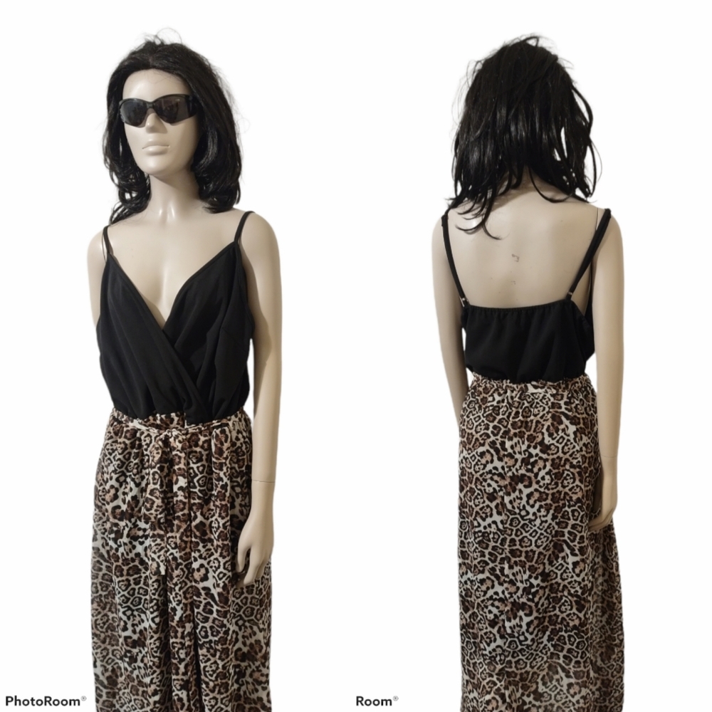 4/$20 • J for JUSTIFY • Leopard Print Maxi Dress